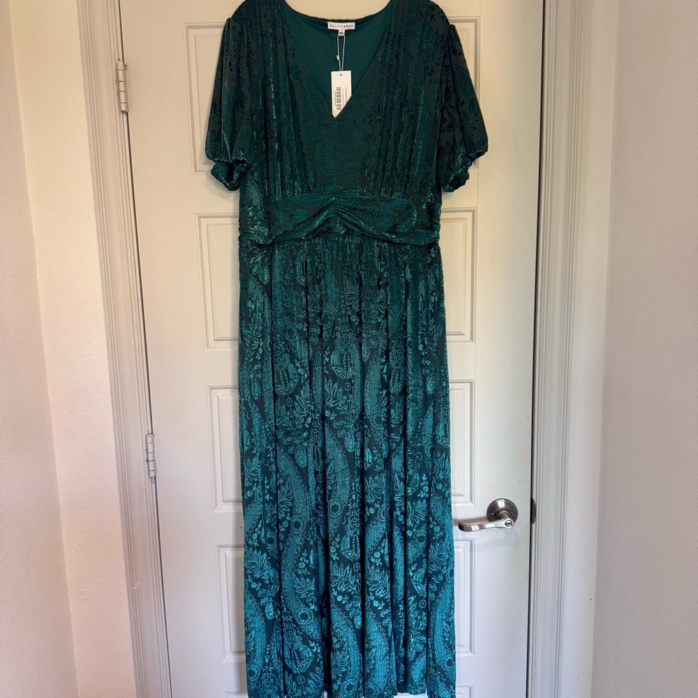 Baltic Born Leslie Velvet Maxi Dress NWT Emerald Size 1XL